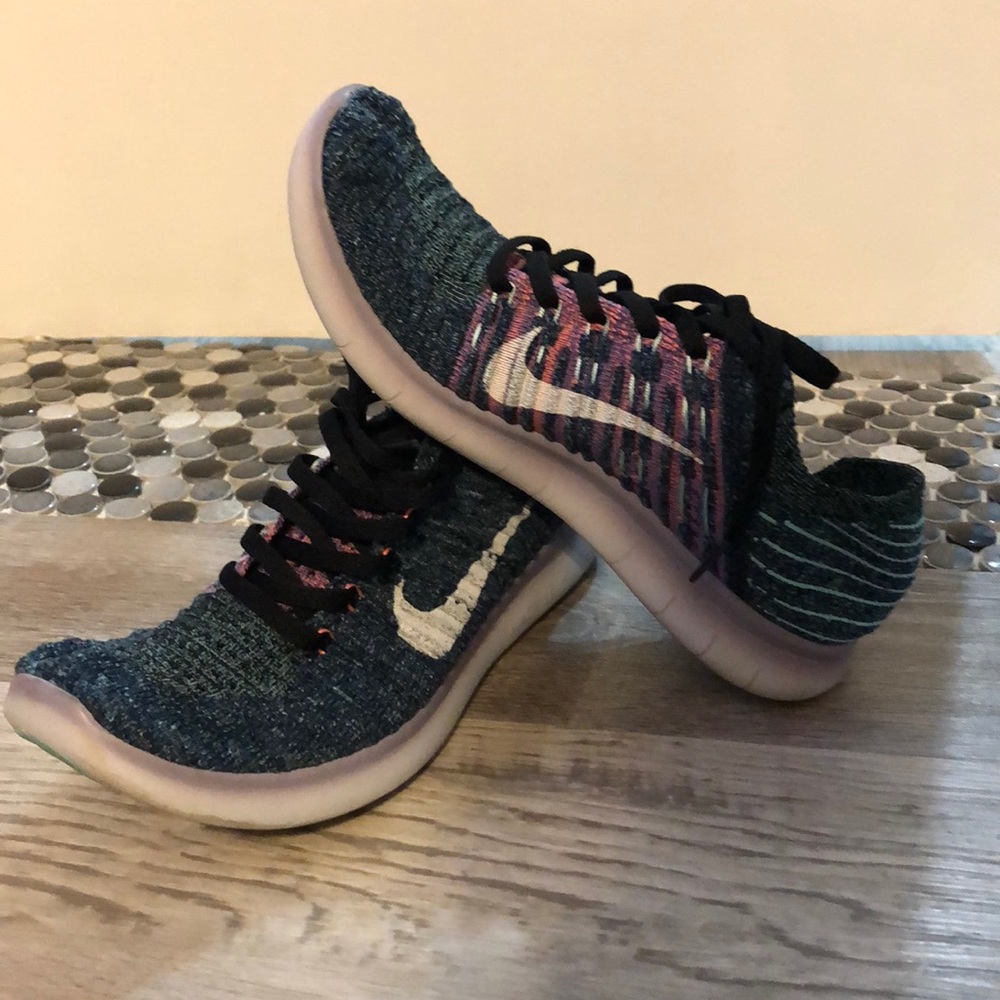 Women’s Nike Free runs. Run natural edition🏃‍♀️❤️